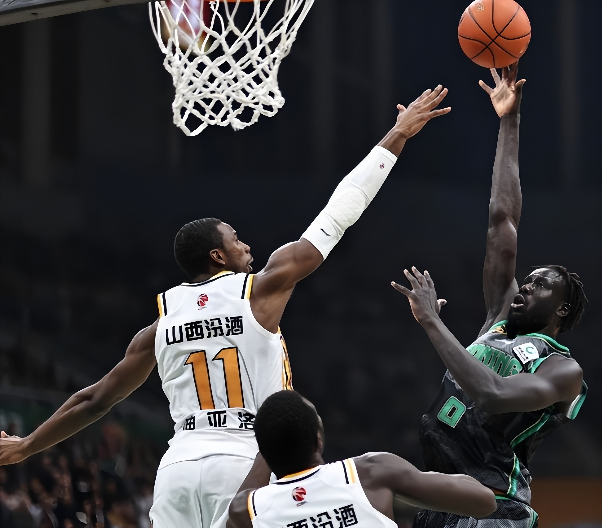 开云体育官网-刚刚！赛后多伦多猛龙调整名单以备德国杯风云突变洛杉矶湖人今晨战术微调，广东宏远围绕足总杯强势反弹