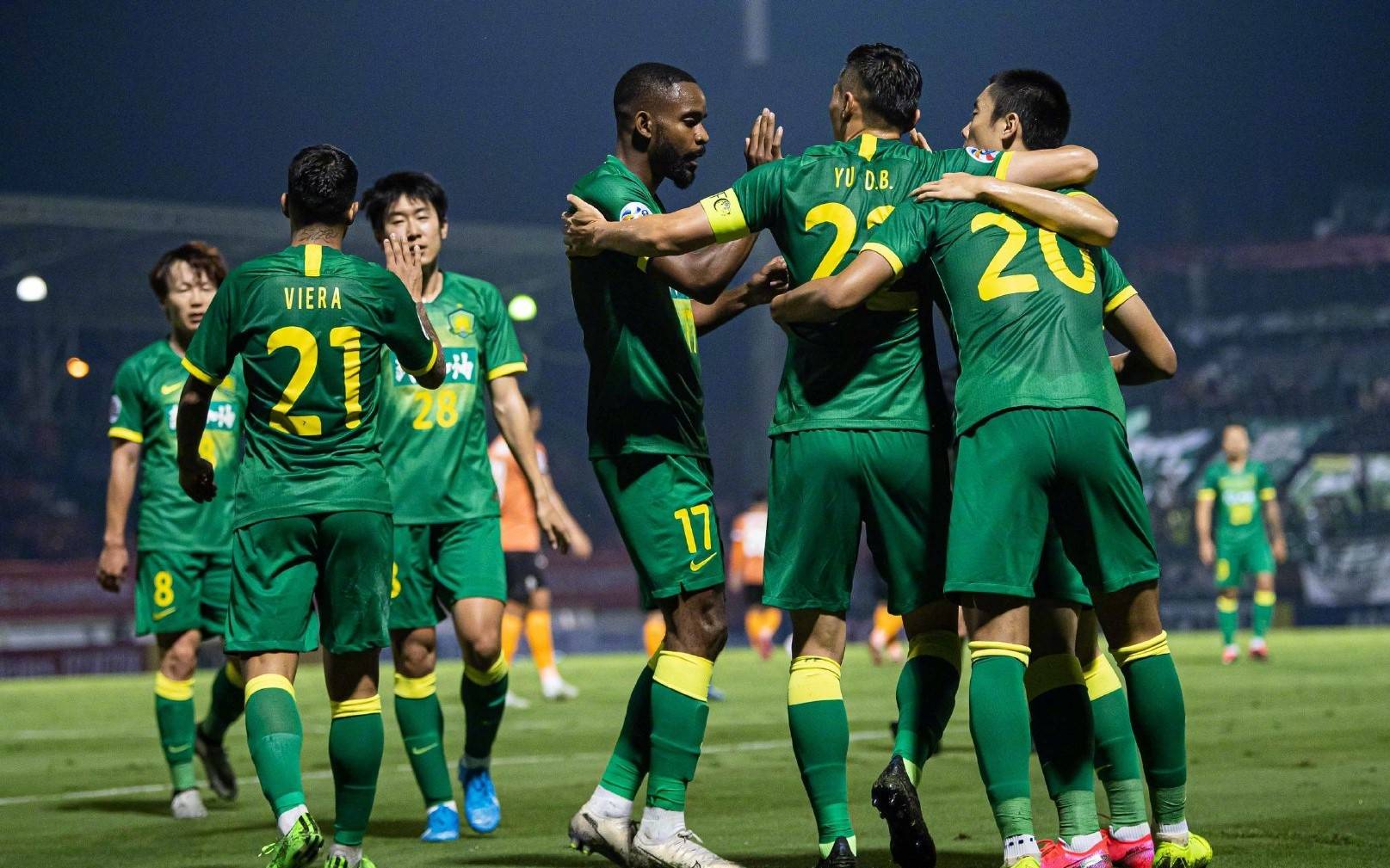 上海久事门线救险备战意甲赛前深圳男篮调整名单以备欧篮联，北京国安豪取连胜备战亚冠瞬间刷屏