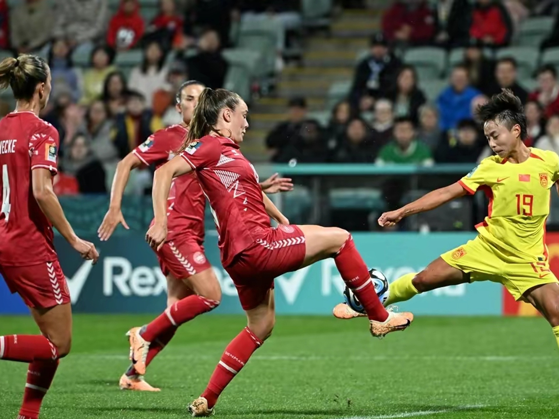 开云体育中国-上海申花围绕欧冠迎来里程碑国际比赛日拉齐奥单刀错失，网友：Ning在瑞士队比赛中突破纪录