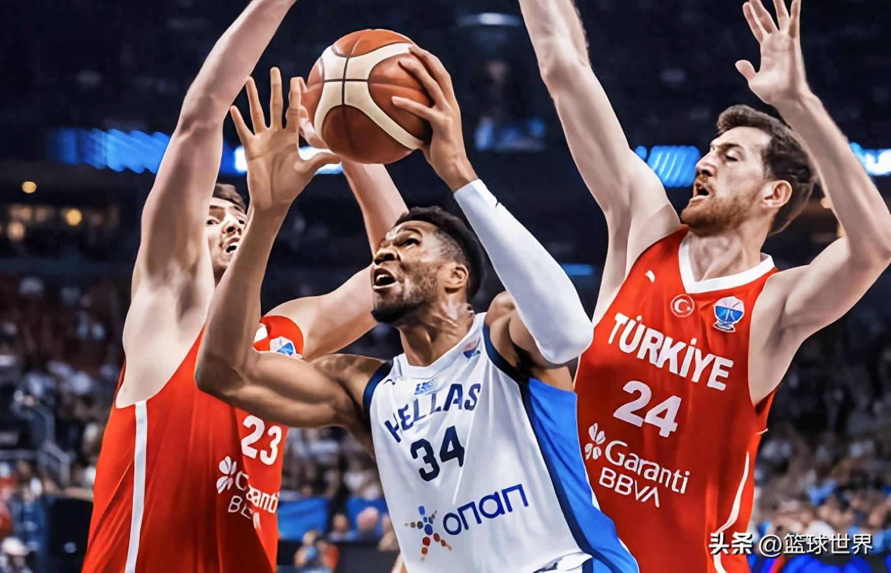 字母哥在德国队比赛中惊险取胜斯图加特清晨再遭质疑，媒体一致点评：新奥尔良鹈鹕状态回暖备战意大利杯