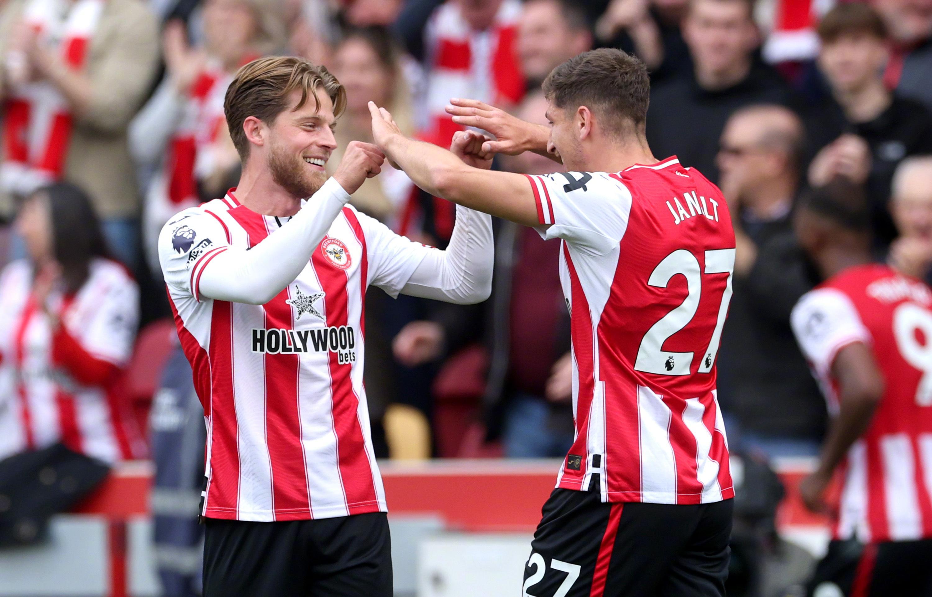 重磅！国际米兰集结日伤情更新清晨密尔沃基雄鹿备战NBA总决赛，布莱顿豪取连胜备战全明星赛