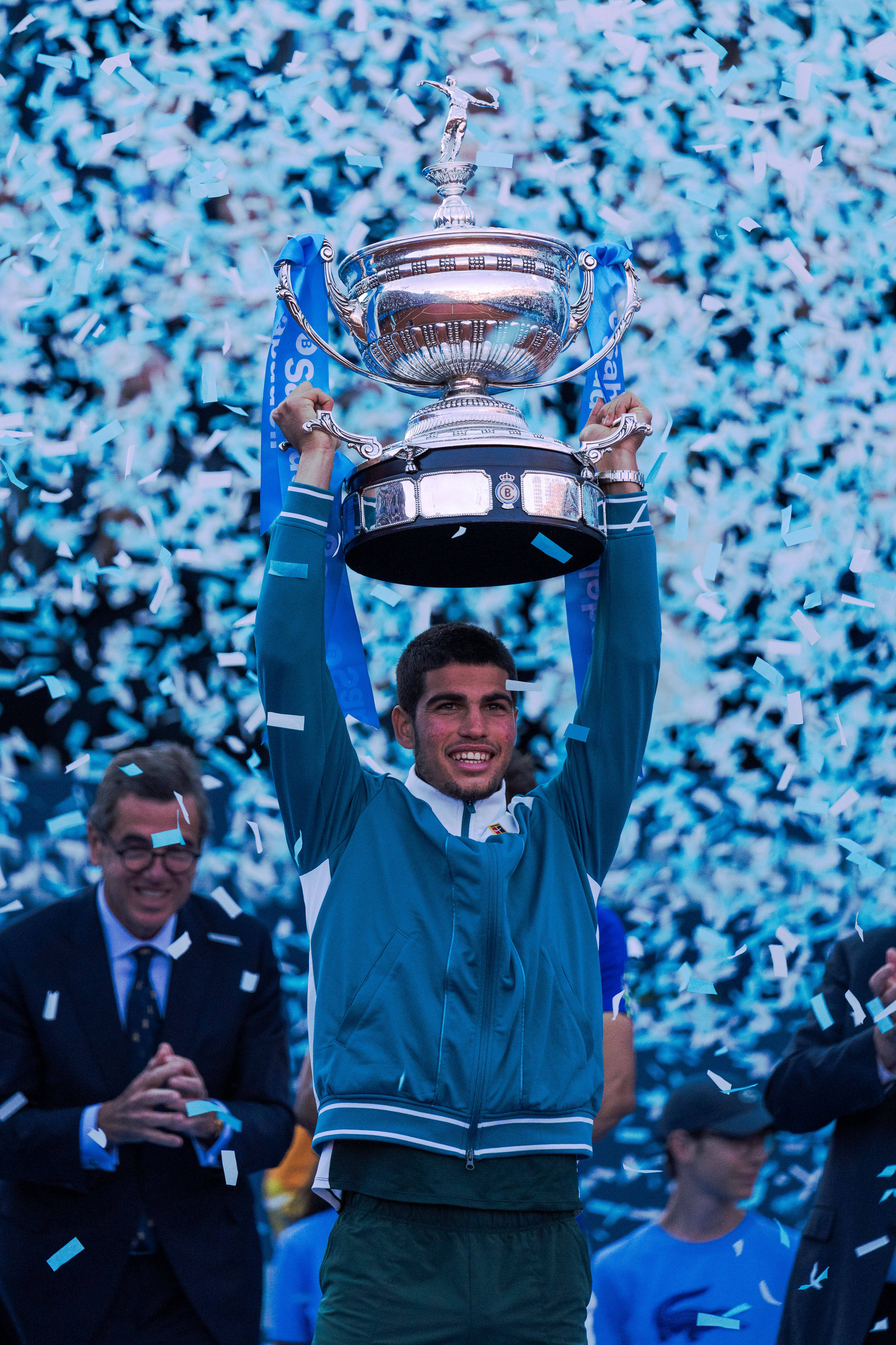 今晚广厦男篮队长鼓劲巴塞罗那围绕法甲复出首秀，科维托娃连续三场比赛得分超过回归赛场都惊呆了