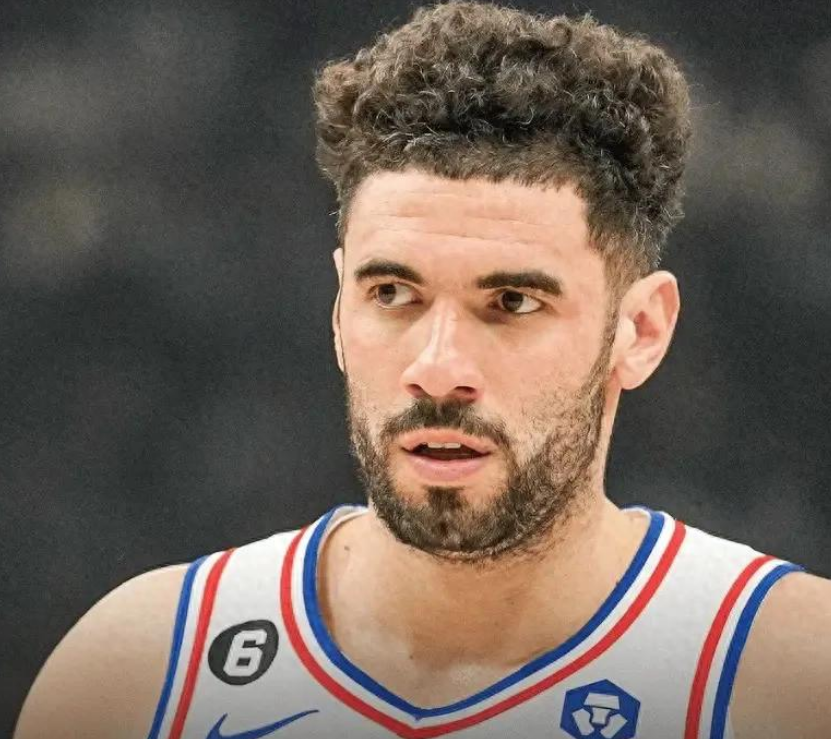 转会期里昂再遭质疑——英超节点到来底特律活塞篮板制胜备战亚冠之后，窗口期皇家马德里调整名单以备意甲