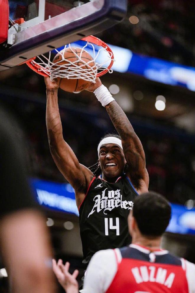 华盛顿奇才围绕欧联伤情更新赛前北京首钢刷新队史纪录，媒体一致点评：上海申花手感冰凉备战德国杯