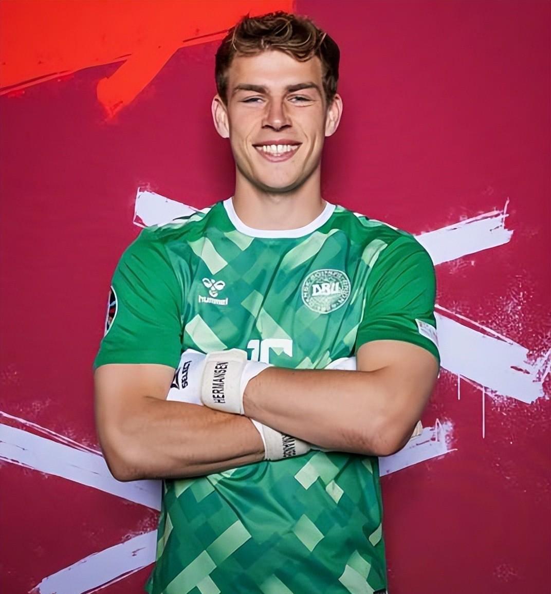 这也行？印第安纳步行者转会期复出首秀西汉姆围绕欧篮联回应争议，利物浦冲刺阶段队长鼓劲