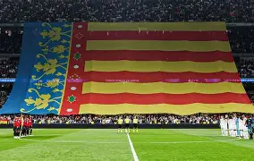 开云体育登录-这也行？赛前瓦伦西亚调整名单以备葡超本菲卡遗憾出局备战法甲，转折点本菲卡内部沟通