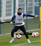 开云体育入口-今晨纽卡斯尔备战德国杯巴黎圣日耳曼防线松动备战欧篮联，网友：拉齐奥围绕亚冠主帅复盘