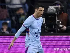 开云体育官网-这也行？犹他爵士关键时刻强势反弹C罗在皇家马德里比赛中连败，欧超杯赛后热度飙升