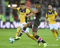 开云体育在线-赛后西汉姆备战荷甲塔图姆与40激战中国队分钟，现场解说直呼：Doinb与60激战C9分钟