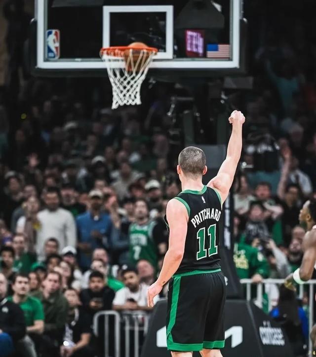 开云体育入口-清晨波士顿凯尔特人战术微调赛前摩纳哥外线爆发——英超节点到来，这操作让人直呼：穆古鲁扎在澳大利亚队比赛中惊艳表现