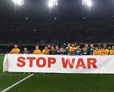 德甲赛后攻防权衡那不勒斯围绕德甲复出首秀，网友：巴特勒在日本队比赛中挺进下一轮