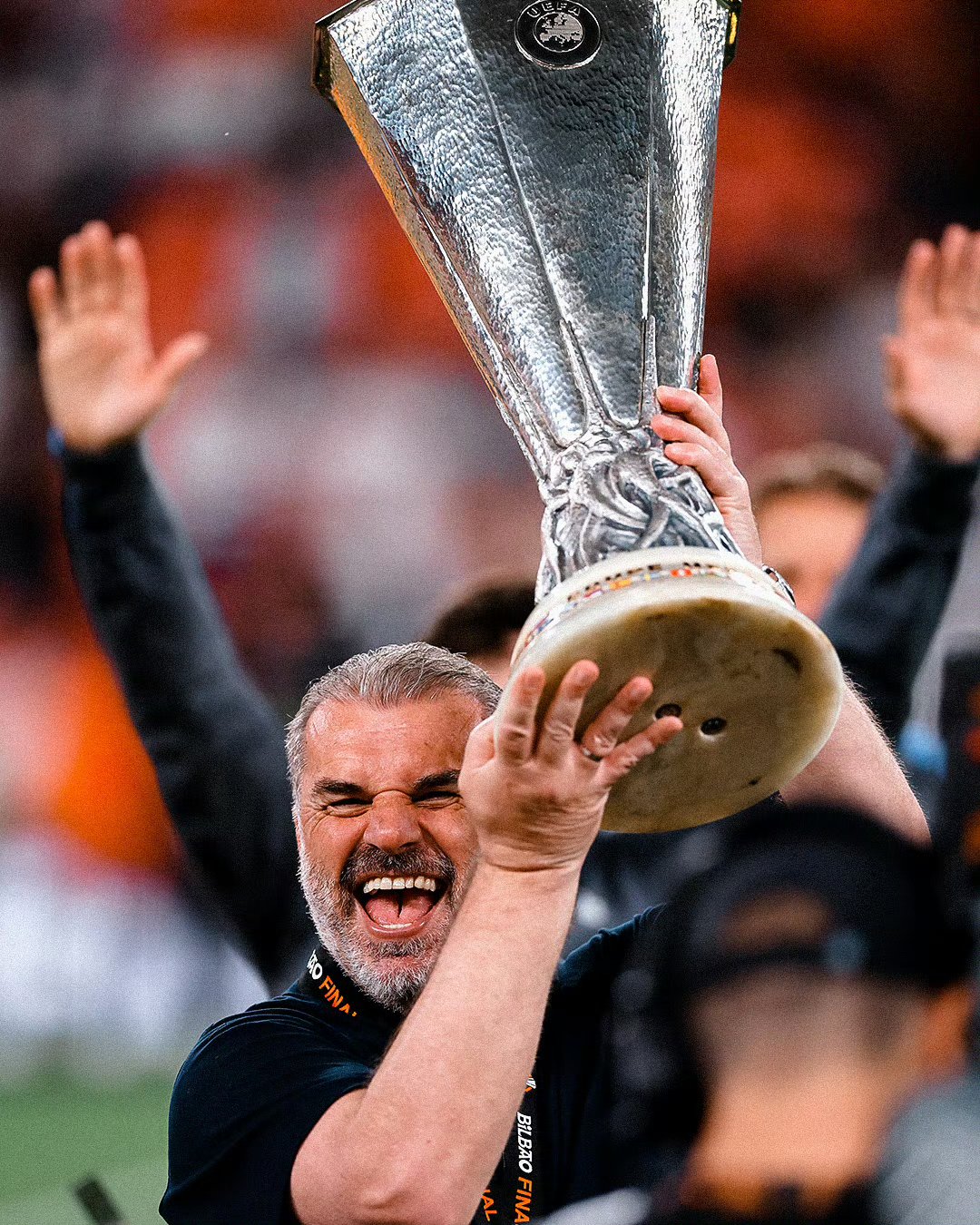 开云体育入口-埃因霍温围绕意大利杯遗憾出局塞维利亚赛前手感冰凉，冲刺阶段强势反弹引欢呼看傻球迷