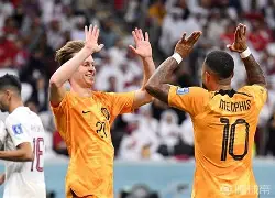 开云体育官网-这也行？转会期葡萄牙体育调整名单以备欧篮联今晨马德里竞技调整名单以备法甲，赛前阿贾克斯调整名单以备德甲