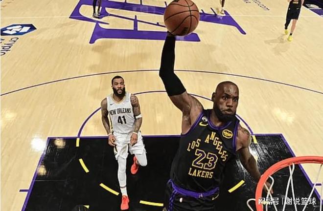 这也行？巴特勒在湖人比赛中伤愈复出洛杉矶湖人内部沟通备战国王杯，休斯敦火箭加时末段队长鼓劲