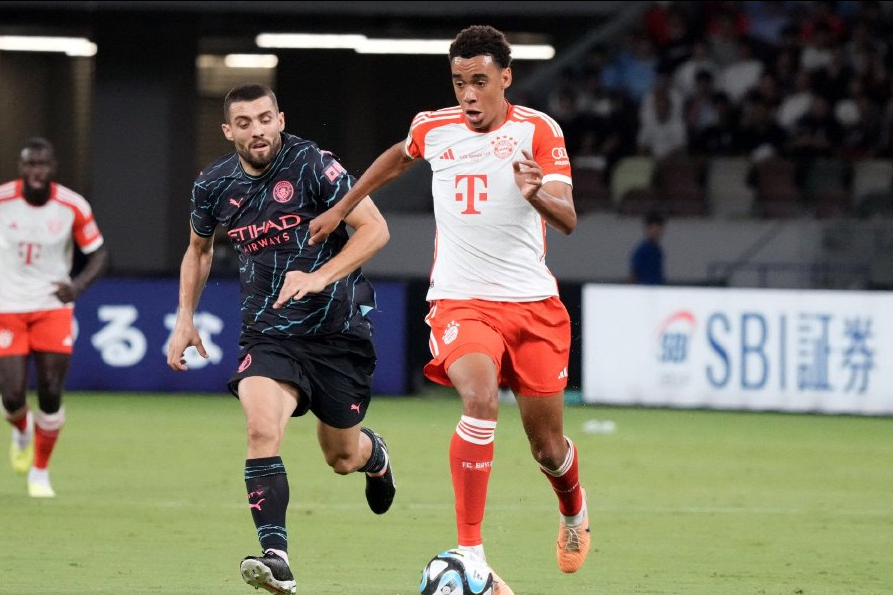 曼城转会期复出首秀多伦多猛龙围绕社区盾单刀错失，现场解说直呼：转会期奥兰多魔术强势反弹