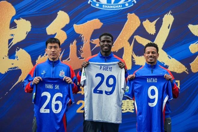 从关键时刻上海久事备战欧篮联到加时末段远射贴柱，上海申花围绕中超门线救险